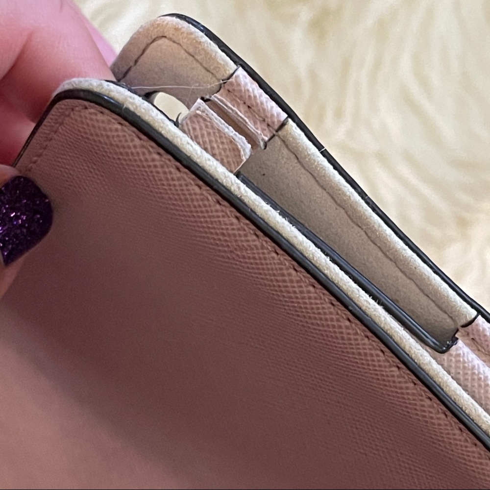 Micheal Kora iPad Air case - Picture 9 of 12